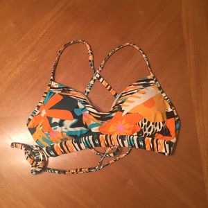 Eidon By Body Glove  Madison D-Cup Bikini Top